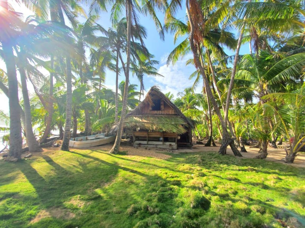 Derek's Place Eco-Lodge Islas del Maíz Exterior foto